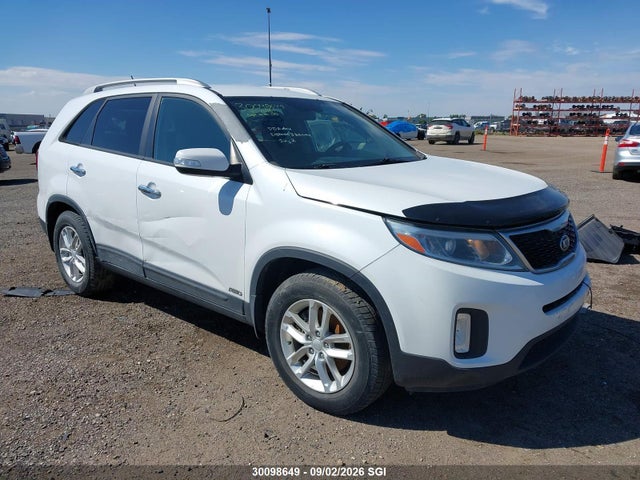 2015 5XYKTCA60FG596881 main image