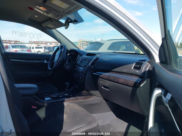 KIA SORENTO LX 2015 5XYKTCA60FG596881 Image 5