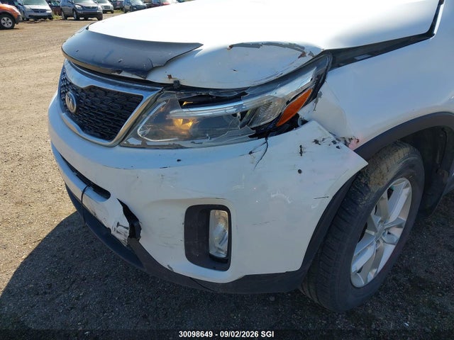KIA SORENTO LX 2015 5XYKTCA60FG596881 Image 6