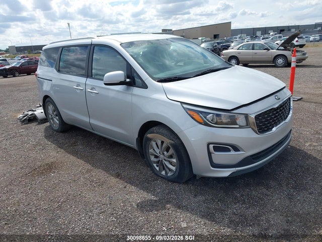 2019 KNDMB5C13K6499356 main image