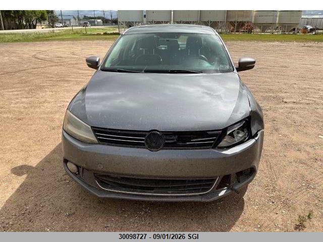 30098727 :رقم المزاد ، 3VWLL7AJ4DM313895 vin ، 2013 Volkswagen Jetta Tdi مزاد بيع