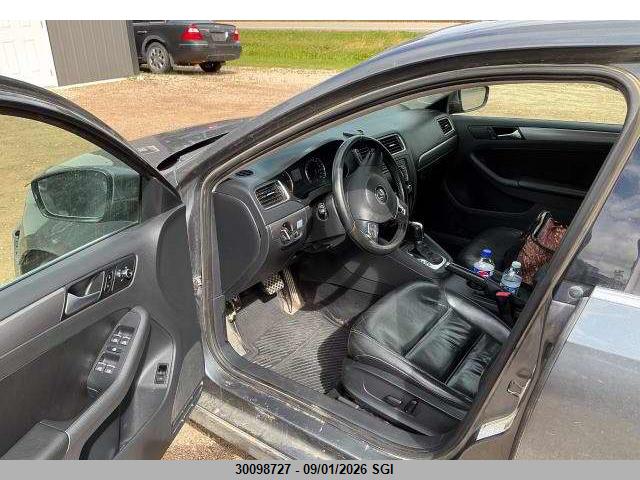 30098727 :رقم المزاد ، 3VWLL7AJ4DM313895 vin ، 2013 Volkswagen Jetta Tdi مزاد بيع