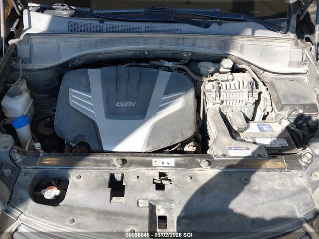 Auction sale of the 2018 Hyundai Santa Fe Se/limited, vin: KM8SNDHF2JU263042, lot number: 30098646