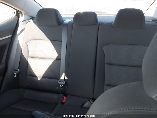 30098296 :رقم المزاد ، KMHD84LF8JU698543 vin ، 2018 Hyundai Elantra Sel/value/limited مزاد بيع