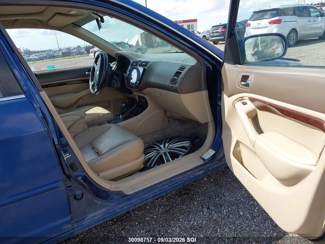 30098757 :رقم المزاد ، 2HHES36823H002635 vin ، 2003 Acura 1.7el Premium مزاد بيع