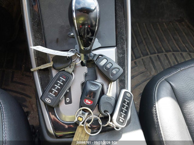 30098761 :رقم المزاد ، 5NPDH4AEXDH209668 vin ، 2013 Hyundai Elantra Gls/limited مزاد بيع