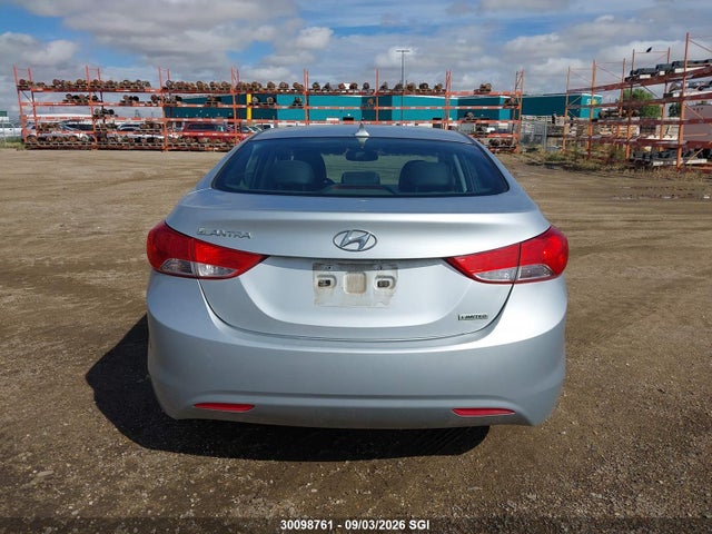 30098761 :رقم المزاد ، 5NPDH4AEXDH209668 vin ، 2013 Hyundai Elantra Gls/limited مزاد بيع