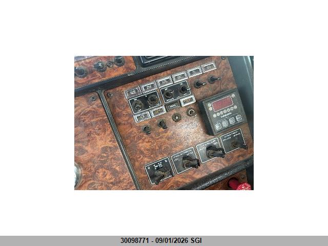 Aukcja sprzedaży 2002 Kenworth Construction T800, vin: 1XKDDB9X12R967253, numer aukcji: 30098771