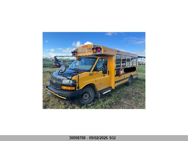 Chevrolet Express G4500 2023 1HA6GUB75PN018042 Image 2