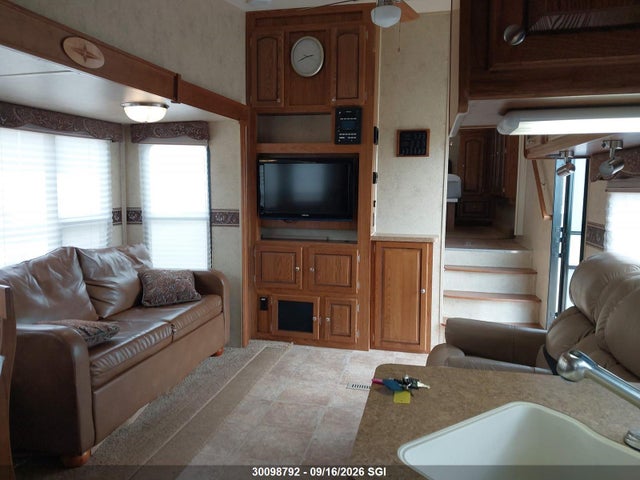 Продажа на аукционе авто 2012 Forest River Inc. Flagstaff 8528ckws, vin: 4X4FFLD25C1844663, номер лота: 30098792