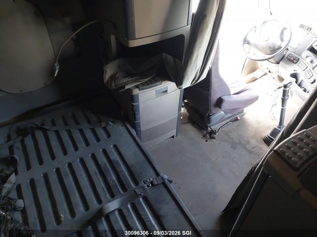 Продажа на аукционе авто 2016 Freightliner Cascadia 125, vin: 3AKJGLD61GSHM3243, номер лота: 30096306
