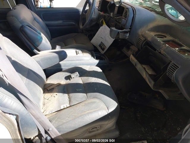 Auction sale of the 1995 Chevrolet Suburban K1500, vin: 1GNGK16F8SJ410740, lot number: 30070357