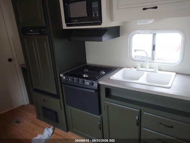 2005 Jayco 2700rl მანქანა იყიდება აუქციონზე, vin: 1UJBJ02N257EF3158, აუქციონის ნომერი: 30098618