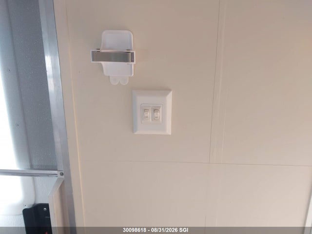 2005 Jayco 2700rl მანქანა იყიდება აუქციონზე, vin: 1UJBJ02N257EF3158, აუქციონის ნომერი: 30098618