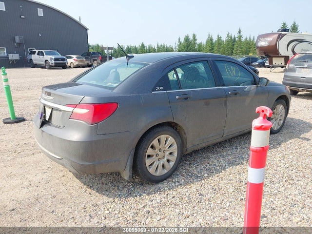 2014 Chrysler 200 Lx მანქანა იყიდება აუქციონზე, vin: 1C3CCBAB5EN229935, აუქციონის ნომერი: 30095069