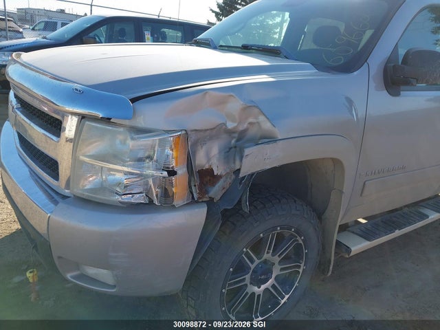 Продажа на аукционе авто 2007 Chevrolet Silverado K1500 Crew Cab, vin: 2GCEK13M371659662, номер лота: 30098872