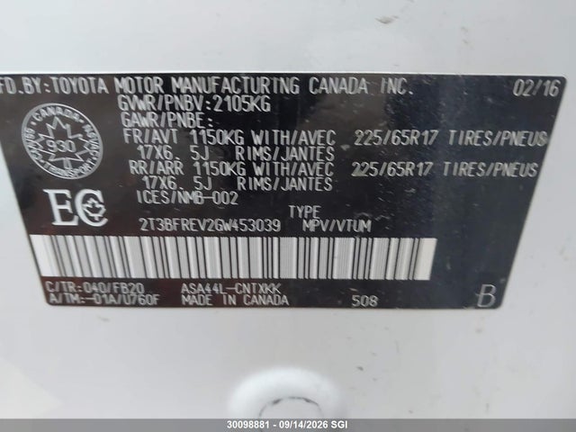 2T3BFREV2GW453039 Toyota RAV4 LE