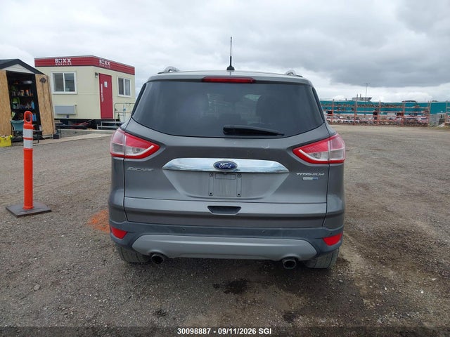 30098887 :رقم المزاد ، 1FMCU9J95EUB17698 vin ، 2014 Ford Escape Titanium مزاد بيع