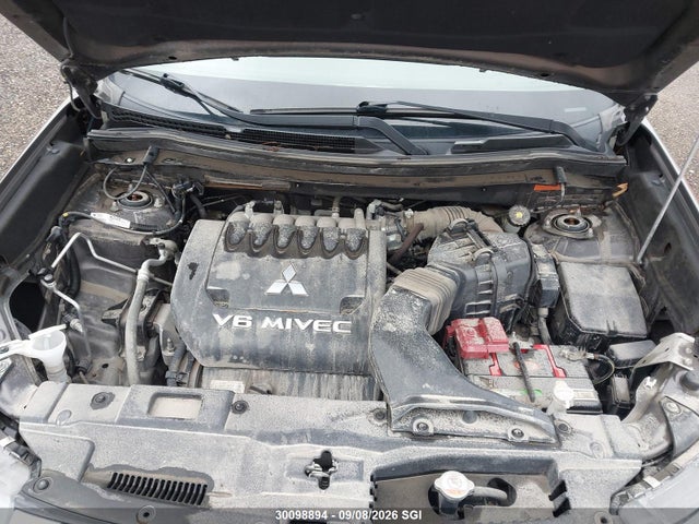 Mitsubishi OUTLANDER GT 2018 JA4JZ4AX1JZ607156 Image 10