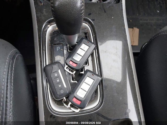 Mitsubishi OUTLANDER GT 2018 JA4JZ4AX1JZ607156 Image 11