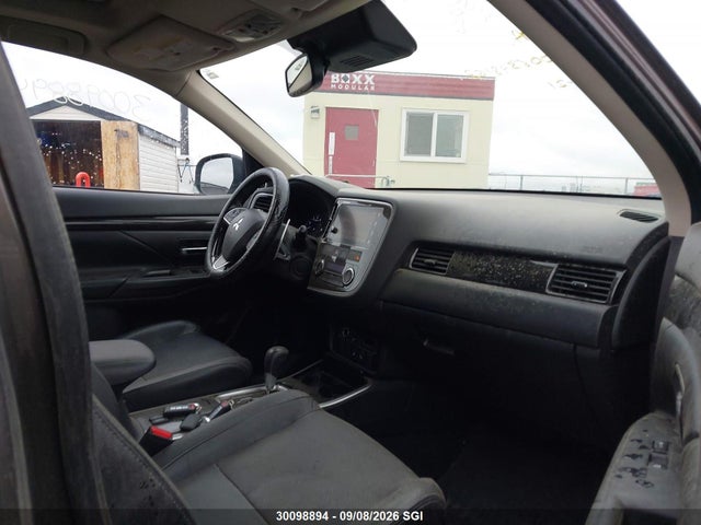 Mitsubishi OUTLANDER GT 2018 JA4JZ4AX1JZ607156 Image 5