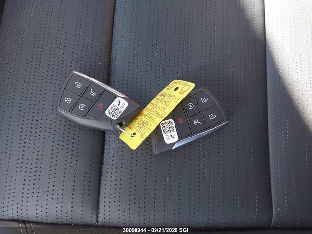 Продажа на аукционе авто 2025 Buick Enclave Sport Touring Awd, vin: 5GAEVBRS5SJ308867, номер лота: 30098944