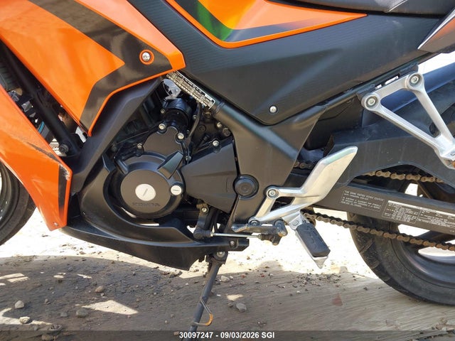 Honda Cbr300 Ra 2016 MLHNC5168G5200048 Image 9