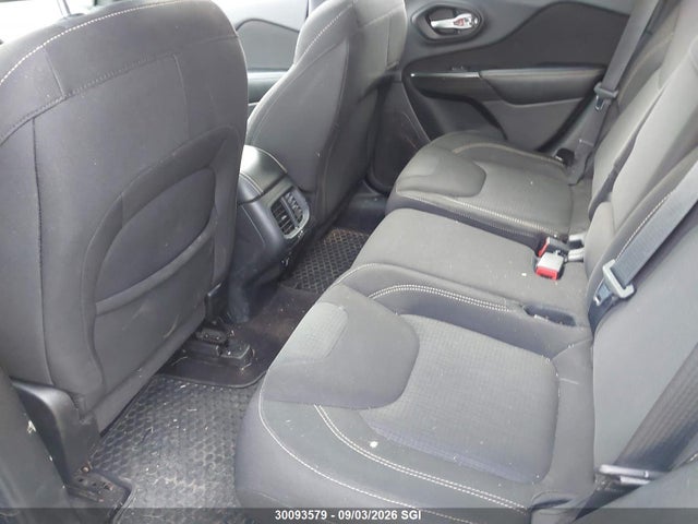 Jeep Cherokee Latitude 2016 1C4PJMCS1GW144597 Image 8