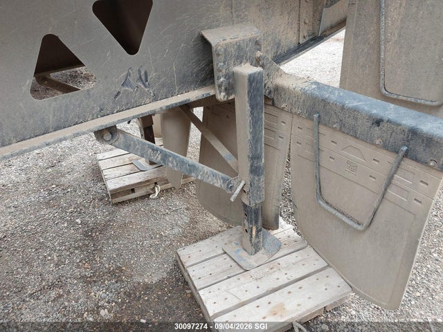 Продажа на аукционе авто 2010 Midland Manufacturing Limited End Dump, vin: 2MFB2R5D6BR006391, номер лота: 30097274