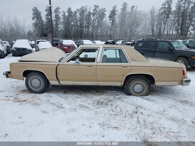 30076349 :رقم المزاد ، 2FABP74F5HX162284 vin ، 1987 Ford Crown Victoria Lx مزاد بيع
