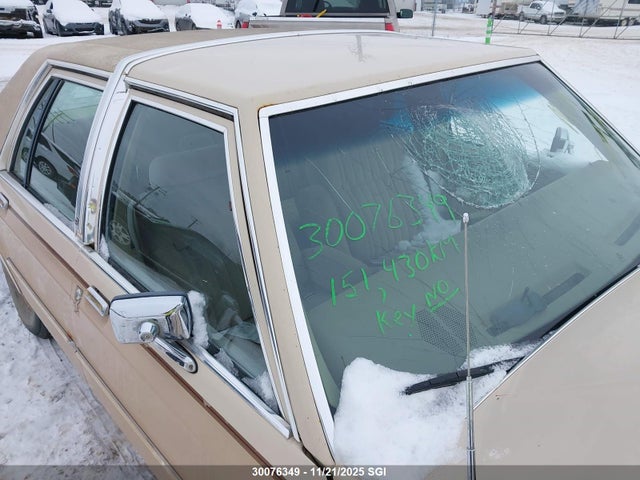 30076349 :رقم المزاد ، 2FABP74F5HX162284 vin ، 1987 Ford Crown Victoria Lx مزاد بيع