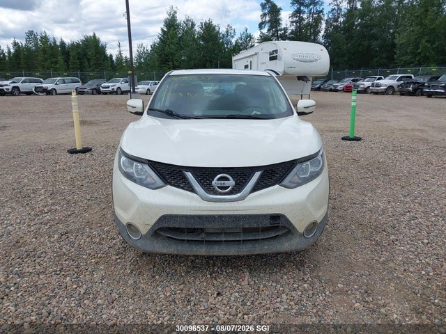 JN1BJ1CP8HW005611 Nissan Rogue Sport S/sv/sl