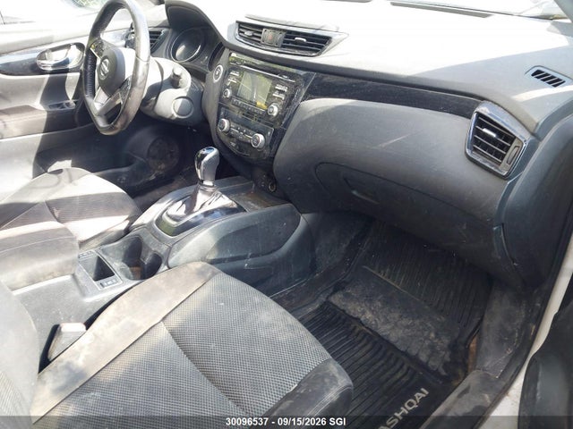 JN1BJ1CP8HW005611 Nissan Rogue Sport S/sv/sl