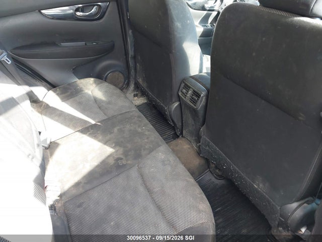 JN1BJ1CP8HW005611 Nissan Rogue Sport S/sv/sl
