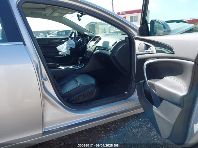 30099017 :رقم المزاد ، W04GT5GC9B1013047 vin ، 2011 Buick Regal Cxl مزاد بيع
