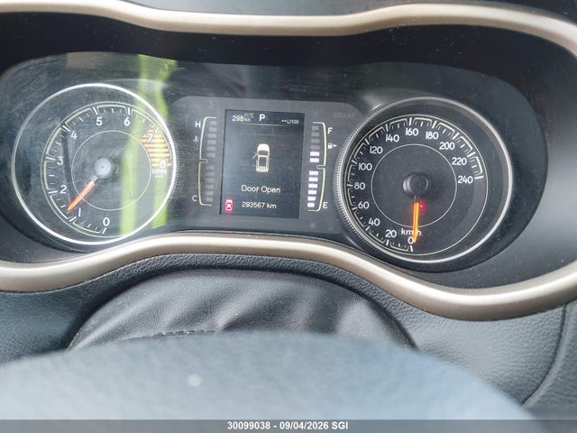 Jeep Cherokee Latitude 2017 1C4PJMCS0HW602194 Image 7