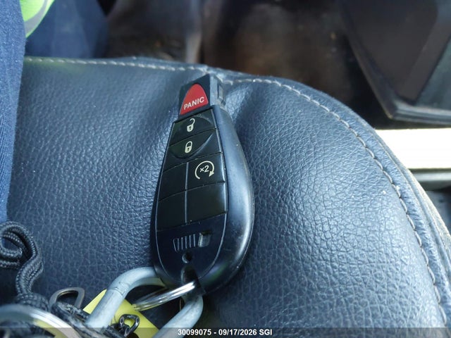 30099075 :رقم المزاد ، 1D7RV1CT9BS682085 vin ، 2011 Dodge Ram 1500 مزاد بيع