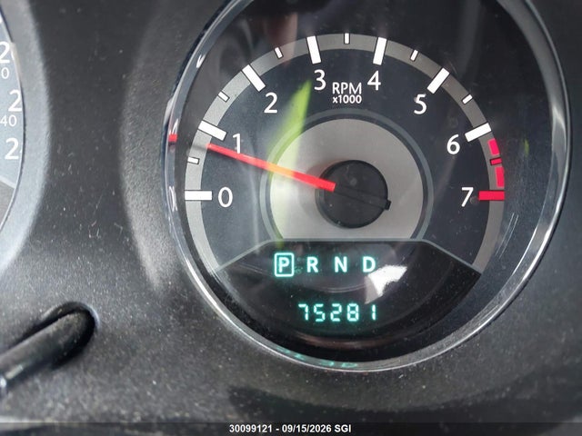 1C3CCBAG5EN204206 Chrysler 200 LX