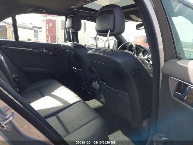 2009 Mercedes-benz C 300 4matic მანქანა იყიდება აუქციონზე, vin: WDDGF81X09F335475, აუქციონის ნომერი: 30099125