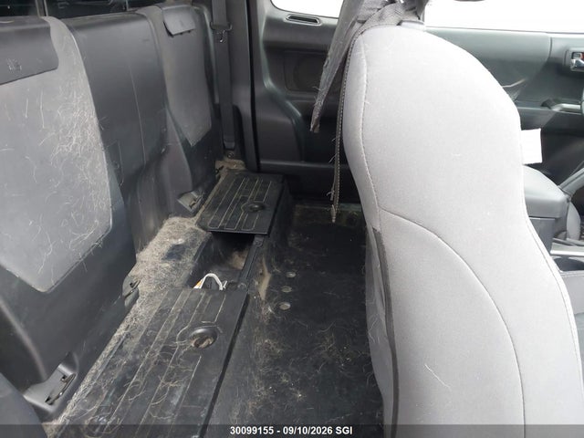 5TFSZ5AN4JX151826 Toyota Tacoma Access Cab/sr5/trd Spt/or