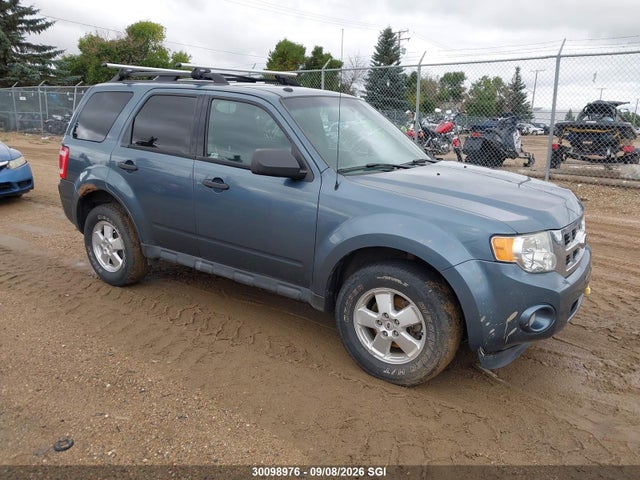 30098976 :رقم المزاد ، 1FMCU0D76BKB16721 vin ، 2011 Ford Escape Xlt مزاد بيع