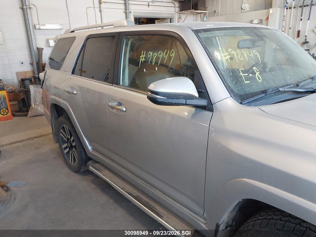 Продажа на аукционе авто 2016 Toyota 4runner Sr5 Prem/ltdl/trail/trd, vin: JTEBU5JR5G5332497, номер лота: 30098949