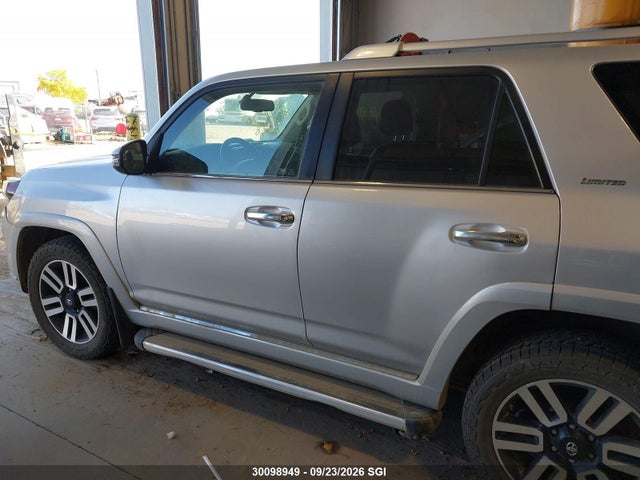 Продажа на аукционе авто 2016 Toyota 4runner Sr5 Prem/ltdl/trail/trd, vin: JTEBU5JR5G5332497, номер лота: 30098949