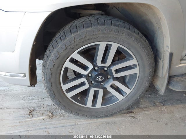 Продажа на аукционе авто 2016 Toyota 4runner Sr5 Prem/ltdl/trail/trd, vin: JTEBU5JR5G5332497, номер лота: 30098949