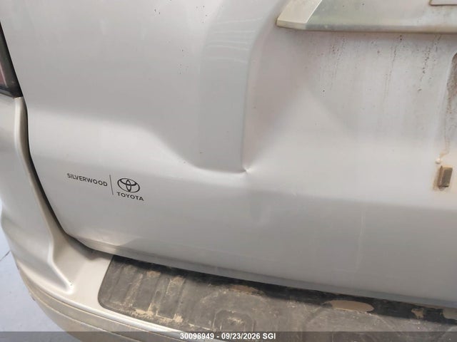 Продажа на аукционе авто 2016 Toyota 4runner Sr5 Prem/ltdl/trail/trd, vin: JTEBU5JR5G5332497, номер лота: 30098949