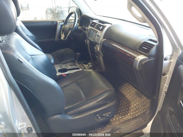 Продажа на аукционе авто 2016 Toyota 4runner Sr5 Prem/ltdl/trail/trd, vin: JTEBU5JR5G5332497, номер лота: 30098949