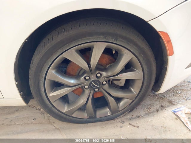 Chrysler 200 S 2016 1C3CCCBG4GN180908 Image 18