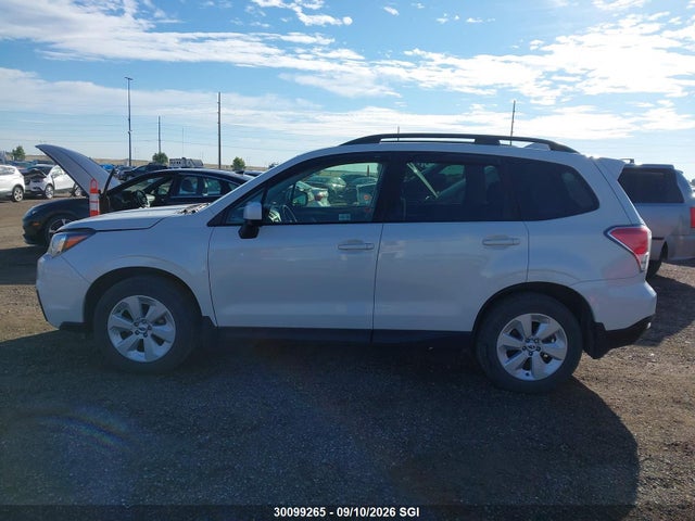 30099265 :رقم المزاد ، JF2SJEDC4JH505843 vin ، 2018 Subaru Forester 2.5i Premium مزاد بيع