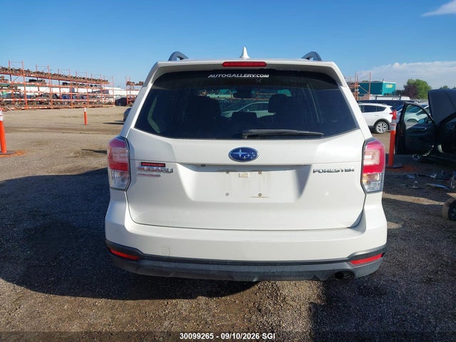 30099265 :رقم المزاد ، JF2SJEDC4JH505843 vin ، 2018 Subaru Forester 2.5i Premium مزاد بيع