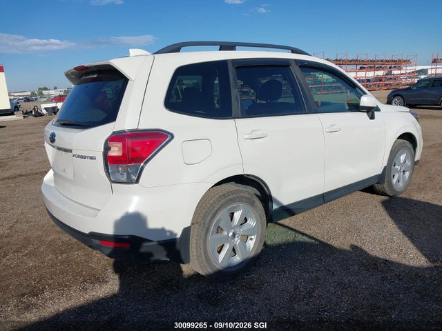 30099265 :رقم المزاد ، JF2SJEDC4JH505843 vin ، 2018 Subaru Forester 2.5i Premium مزاد بيع